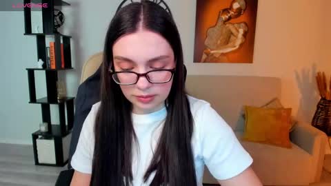 Daniella online show from March 11, 3:12 pm