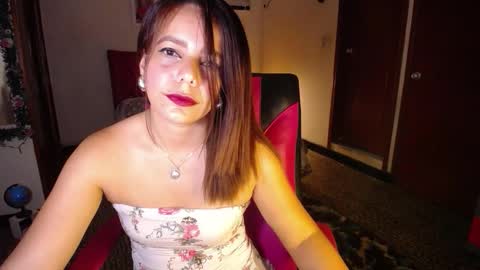 Angie online show from October 22, 6:29 pm