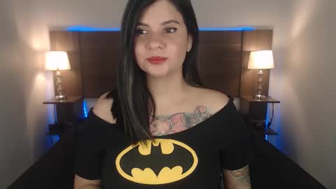 Snapshot of daniellerain chatting on September 23, 2:14 am daniellerain online show from September 23, 2:14 am