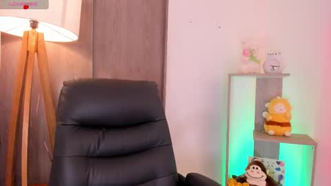 Snapshot of daniellerose_ chatting on November 21, 11:03 pm Danielle Rose online show from November 21, 11:03 pm