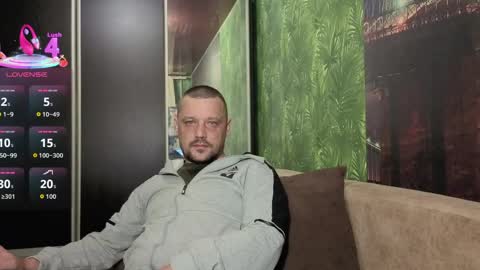 Snapshot of danielocool chatting on May 16, 6:21 am DanieloCool online show from May 16, 6:21 am