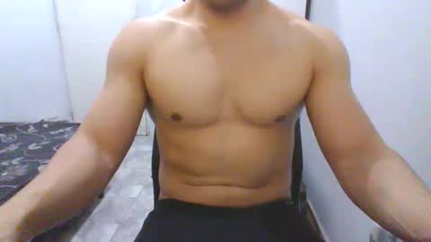 Snapshot of danielrivverax chatting on April 15, 11:38 pm DanielRivveraX online show from April 15, 11:38 pm
