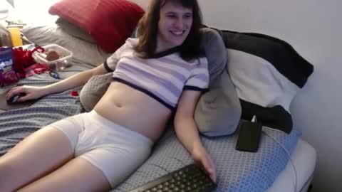 Snapshot of danielscar21 chatting on March 19, 7:07 pm danielscar21 online show from March 19, 7:07 pm