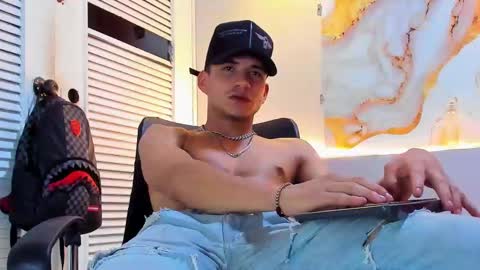 Dani online show from October 3, 4:09 am