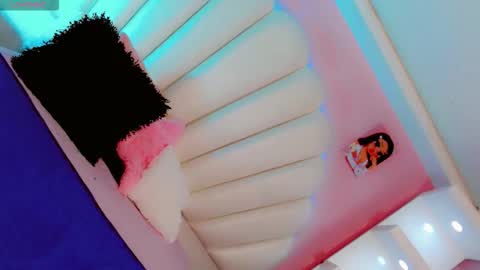 Danny online show from March 3, 4:40 am