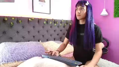 Snapshot of daniiela_fox chatting on July 20, 8:33 pm daniiela_fox online show from July 20, 8:33 pm