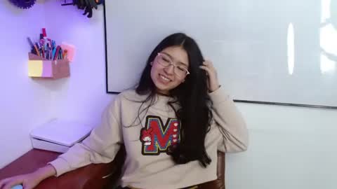 Dani  online show from July 6, 3:03 pm