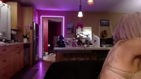 DanikaWhite69 online show from October 20, 6:36 am