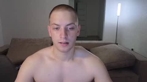 Snapshot of danila_trezzini chatting on July 6, 7:38 pm danila online show from July 6, 7:38 pm