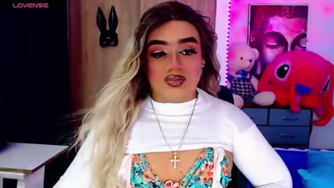 Snapshot of danipein chatting on October 22, 11:10 am danipein online show from October 22, 11:10 am