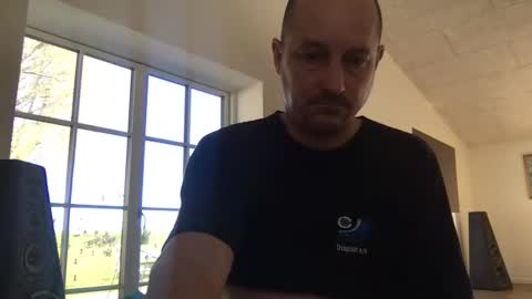 danishjss online show from April 24, 8:06 am