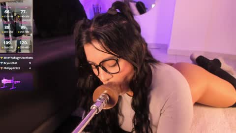 Snapshot of danna_adams1 chatting on June 3, 7:41 pm danna_adams1 online show from June 3, 7:41 pm