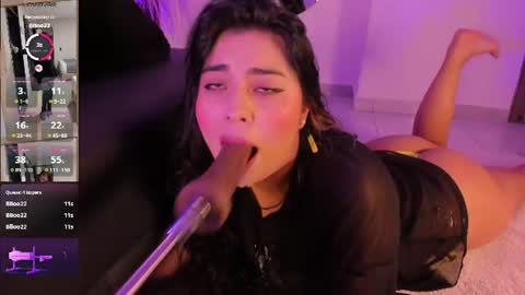 Snapshot of danna_adams1 chatting on June 20, 10:12 pm danna_adams1 online show from June 20, 10:12 pm