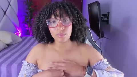Snapshot of danna_berry chatting on September 24, 2:42 pm DannaBerry online show from September 24, 2:42 pm