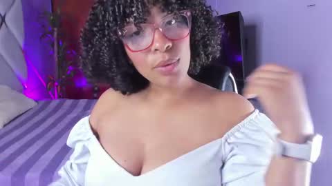 Snapshot of danna_berry chatting on September 29, 4:12 pm DannaBerry online show from September 29, 4:12 pm