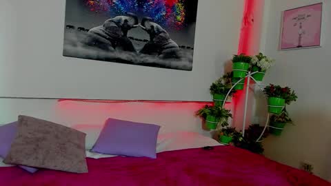 danna_isabel online show from October 22, 8:08 pm