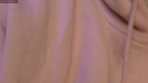 Danna Lovs online show from March 8, 1:36 pm