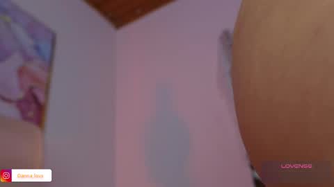 Danna Lovs online show from March 11, 12:06 pm