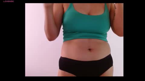 Snapshot of danna_peterson chatting on November 1, 3:47 pm Danna online show from November 1, 3:47 pm