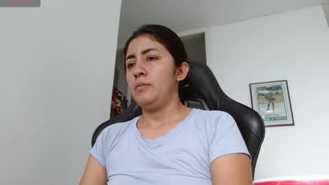 Snapshot of danna_peterson chatting on November 9, 1:09 pm Danna online show from November 9, 1:09 pm