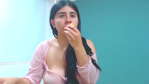 Snapshot of danna_rouses_ chatting on November 24, 2:50 pm dannarouses online show from November 24, 2:50 pm