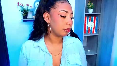 Snapshot of danna_schmidt23 chatting on August 7, 2:30 pm Danna online show from August 7, 2:30 pm