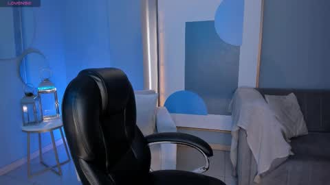 Danna Cruz  online show from December 4, 6:49 pm