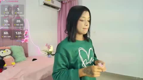 Snapshot of dannagabriella chatting on December 1, 1:43 am dannagabriella online show from December 1, 1:43 am