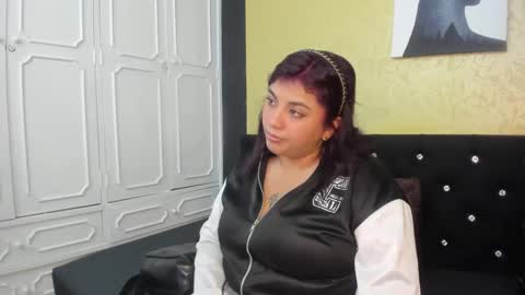 Snapshot of dannagarza chatting on March 8, 4:34 am Danna Garza online show from March 8, 4:34 am