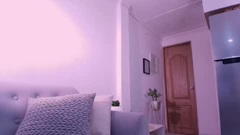 Insta DannaBlueX  online show from February 4, 8:14 pm