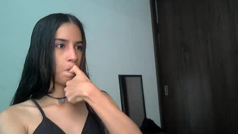 Snapshot of dannali22 chatting on July 25, 7:33 pm Dannali22 online show from July 25, 7:33 pm
