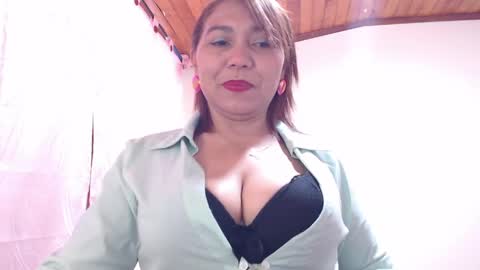 dannamomcerratt online show from March 30, 10:22 pm