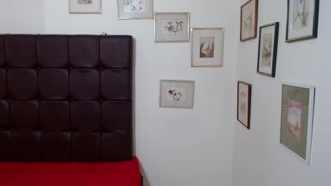 Danna online show from February 1, 5:37 pm