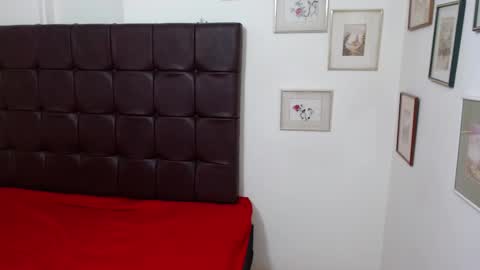 Danna online show from February 25, 3:05 pm