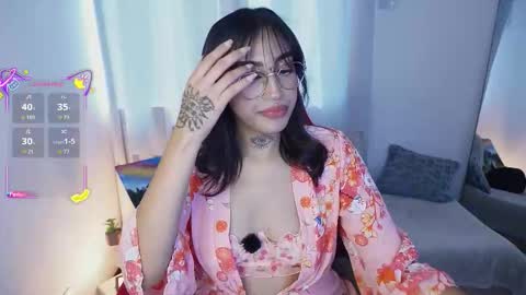    online show from February 11, 8:03 pm