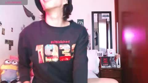 Snapshot of danny__phantom chatting on December 3, 7:55 pm phantom555 online show from December 3, 7:55 pm