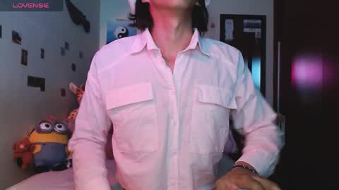 Snapshot of danny__phantom chatting on December 20, 11:05 pm phantom555 online show from December 20, 11:05 pm