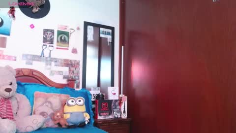 Snapshot of danny__phantom chatting on January 17, 7:38 pm phantom555 online show from January 17, 7:38 pm