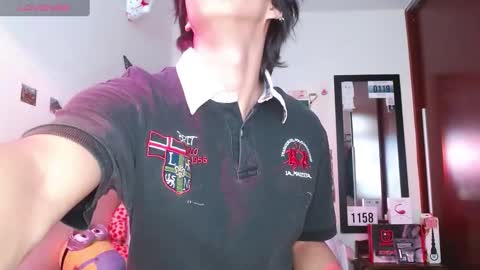 Snapshot of danny__phantom chatting on February 9, 7:41 pm phantom555 online show from February 9, 7:41 pm