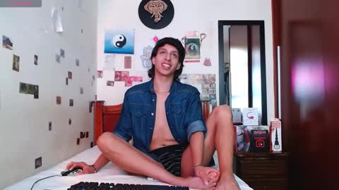 Snapshot of danny__phantom chatting on September 16, 2:29 pm phantom555 online show from September 16, 2:29 pm