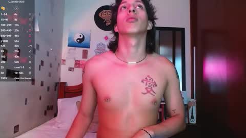 Snapshot of danny__phantom chatting on October 26, 9:21 pm phantom555 online show from October 26, 9:21 pm