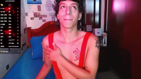 Snapshot of danny__phantom chatting on November 19, 7:03 pm phantom555 online show from November 19, 7:03 pm