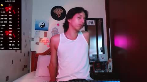 phantom555 online show from December 16, 6:57 pm