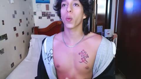 phantom555 online show from March 29, 6:19 pm