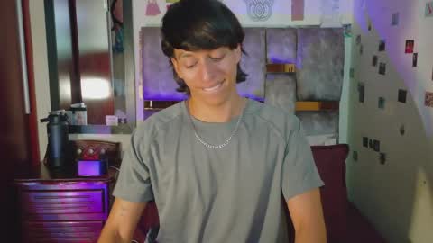 phantom555 online show from April 21, 9:28 pm