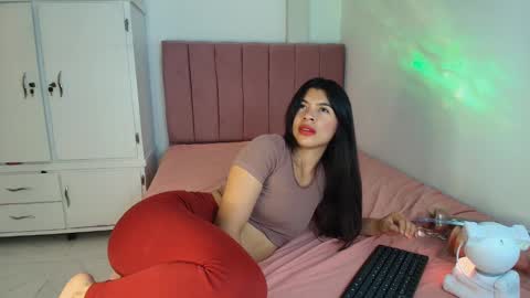 danny_cam1423 online show from January 23, 4:37 pm