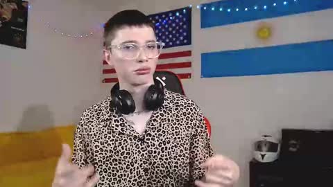 Danny online show from October 24, 9:49 am
