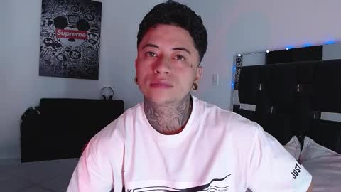 Snapshot of danny_stark chatting on February 16, 9:16 pm Danny online show from February 16, 9:16 pm