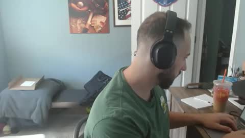 Snapshot of dannyboyx69 chatting on May 4, 1:51 pm dannyboyx69 online show from May 4, 1:51 pm
