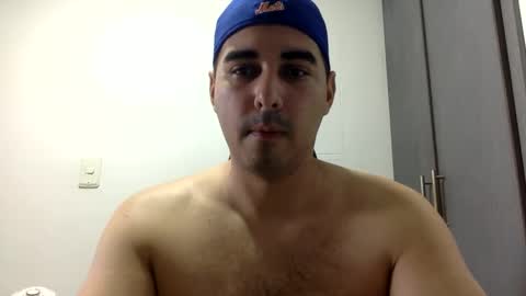 Snapshot of dannyhot9 chatting on February 2, 1:41 pm Dannyhot9 online show from February 2, 1:41 pm